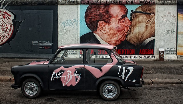 Muro di Berlino - Jacques Rupnik "Senza il muro"