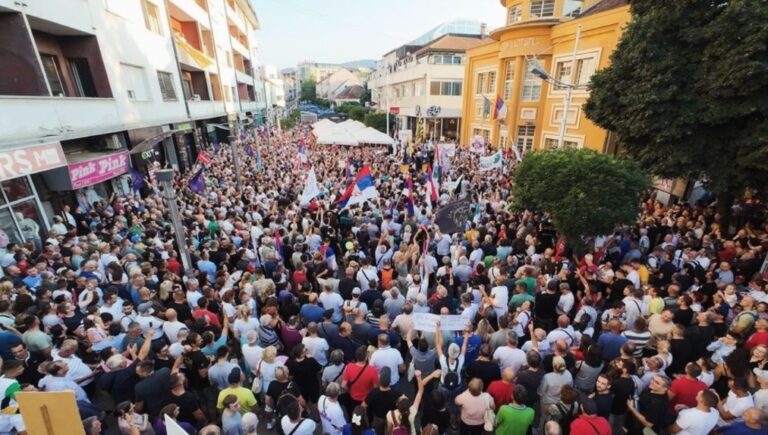 Protesta a Loznica contro Rio Tinto (Mars sa Drine)