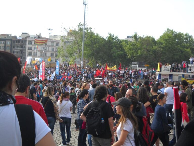 Le proteste di piazza Taksim a Istanbul.