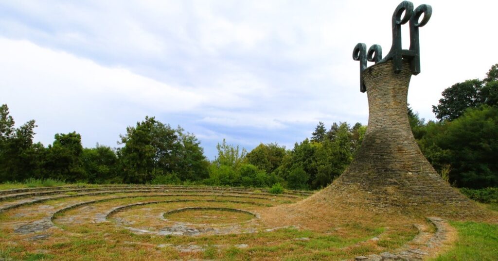 Spomenik di Leskovac